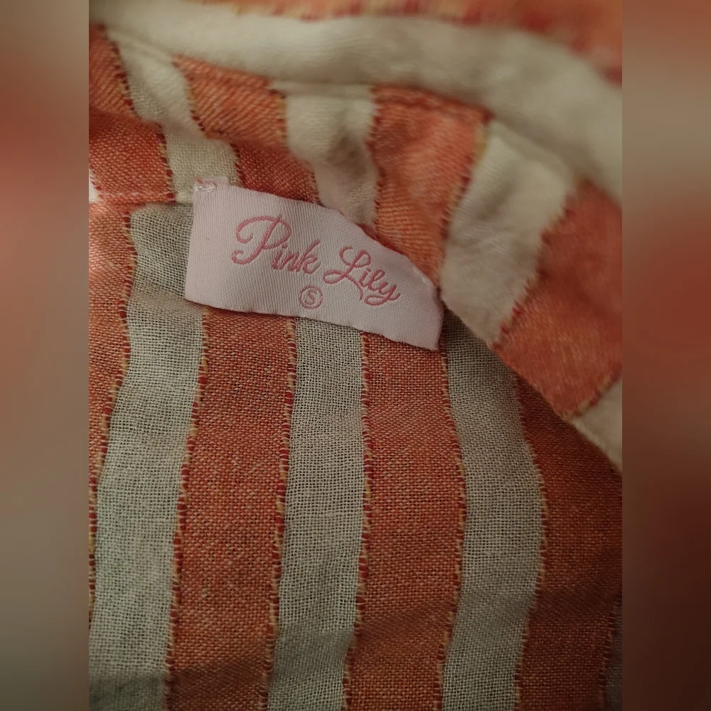 Women's Peach & White Striped Pajama Set - Button-Front Top & Elastic Shorts Sma - Picture 3 of 4